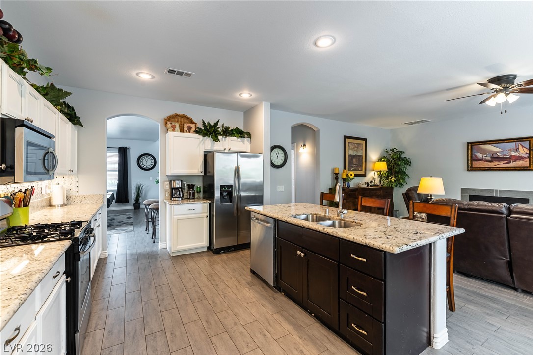 2840 Thicket Willow Street