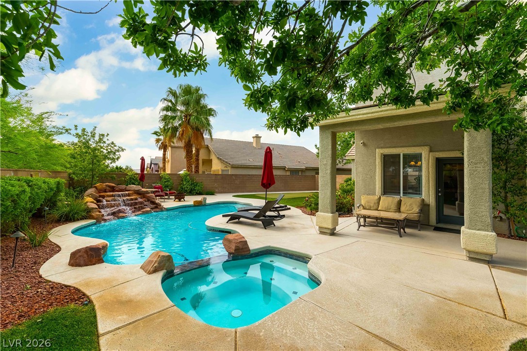 2840 Thicket Willow Street