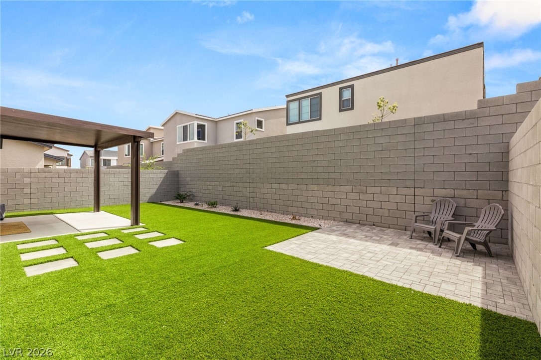 10449 Smokey Mariposa Avenue