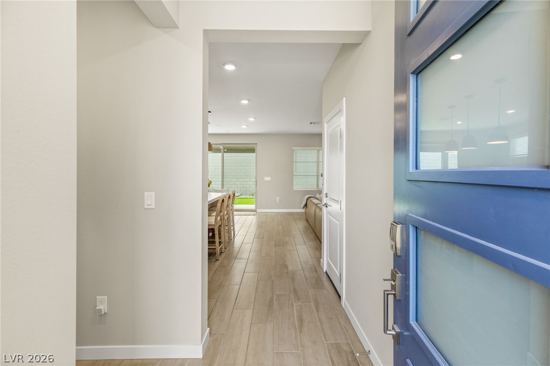 10449 Smokey Mariposa Avenue