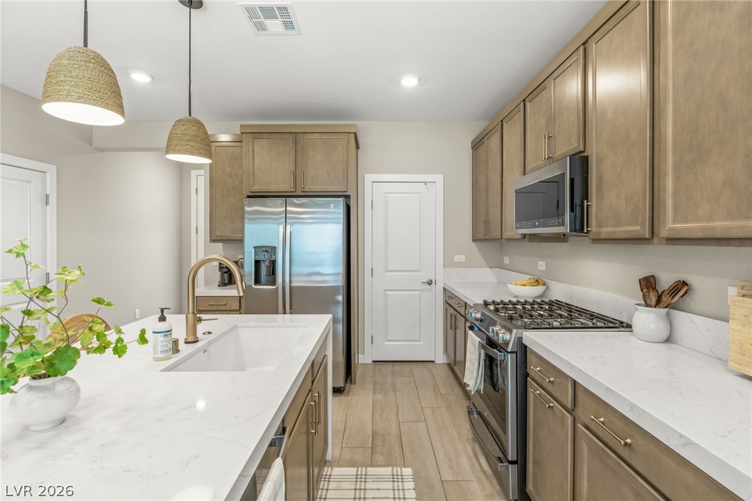 10449 Smokey Mariposa Avenue