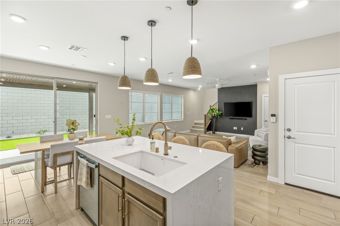 10449 Smokey Mariposa Avenue