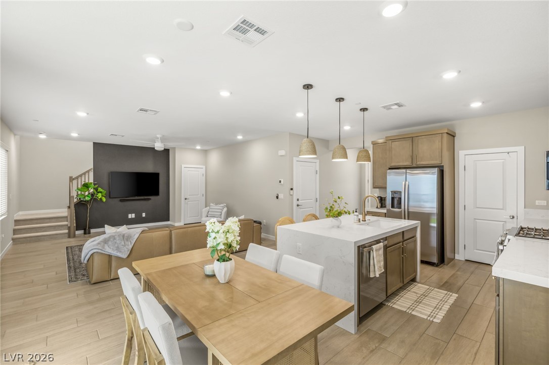 10449 Smokey Mariposa Avenue