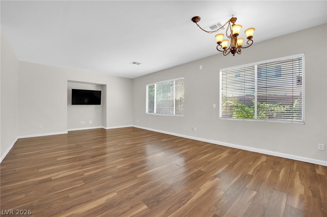 2537 Carmona Circle