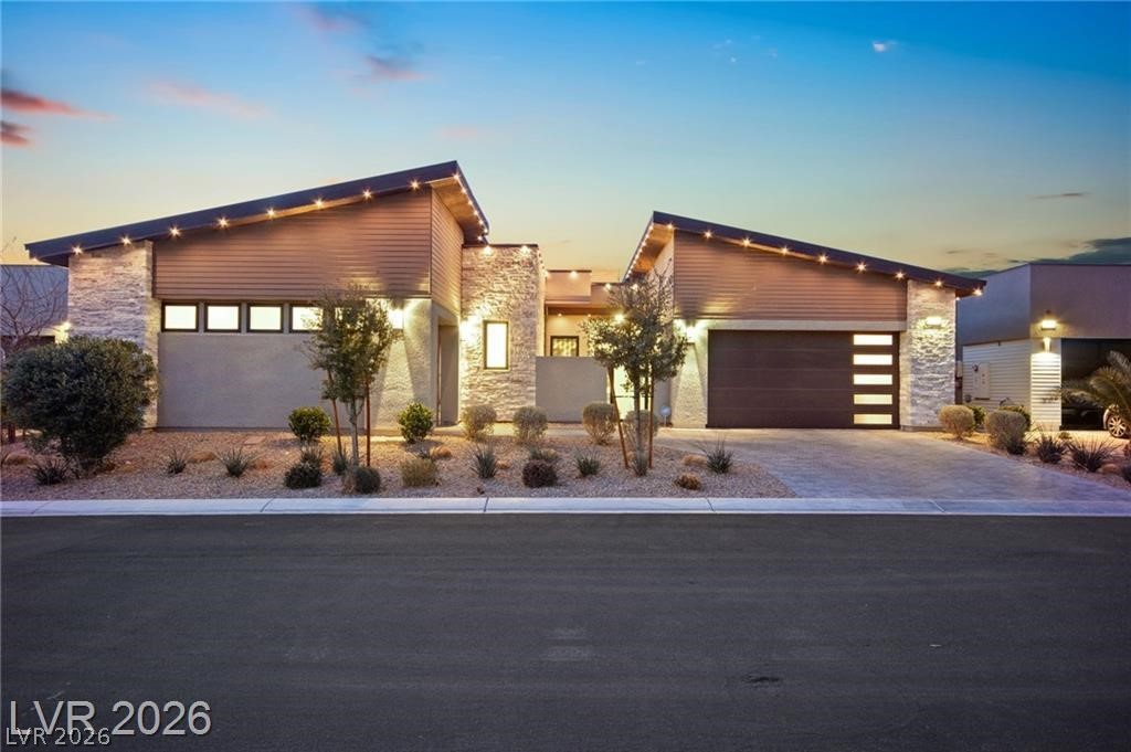 803 Bolide Street