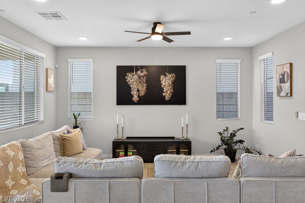 10255 Vonbulin Avenue