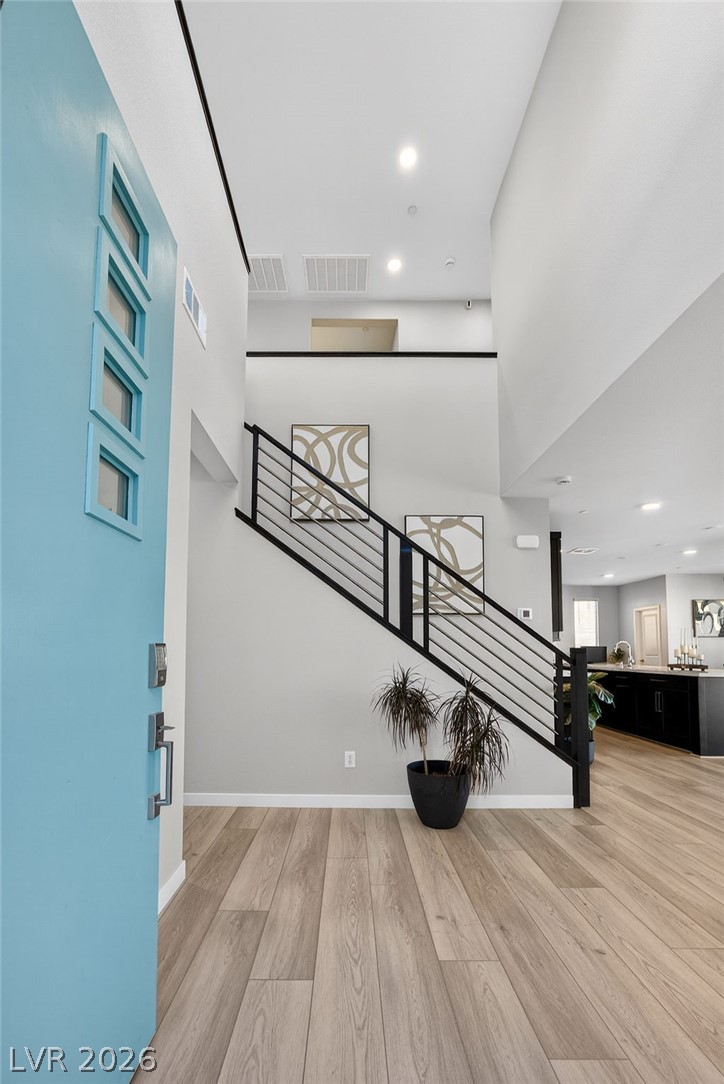 10255 Vonbulin Avenue