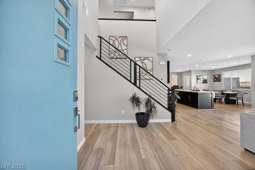 10255 Vonbulin Avenue