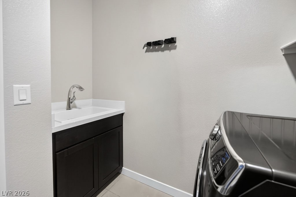 10255 Vonbulin Avenue