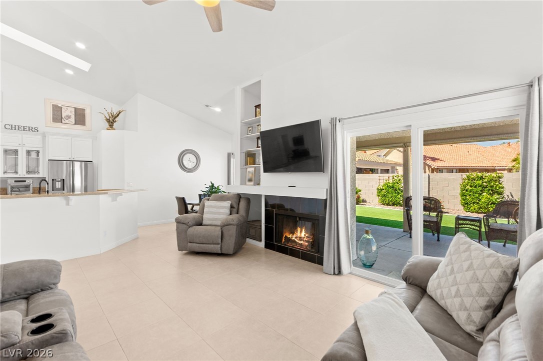 305 Redondo Street
