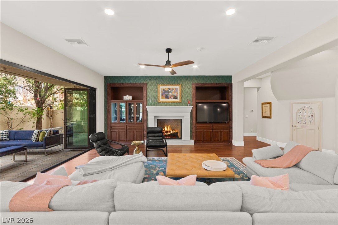 9204 White Tail Drive