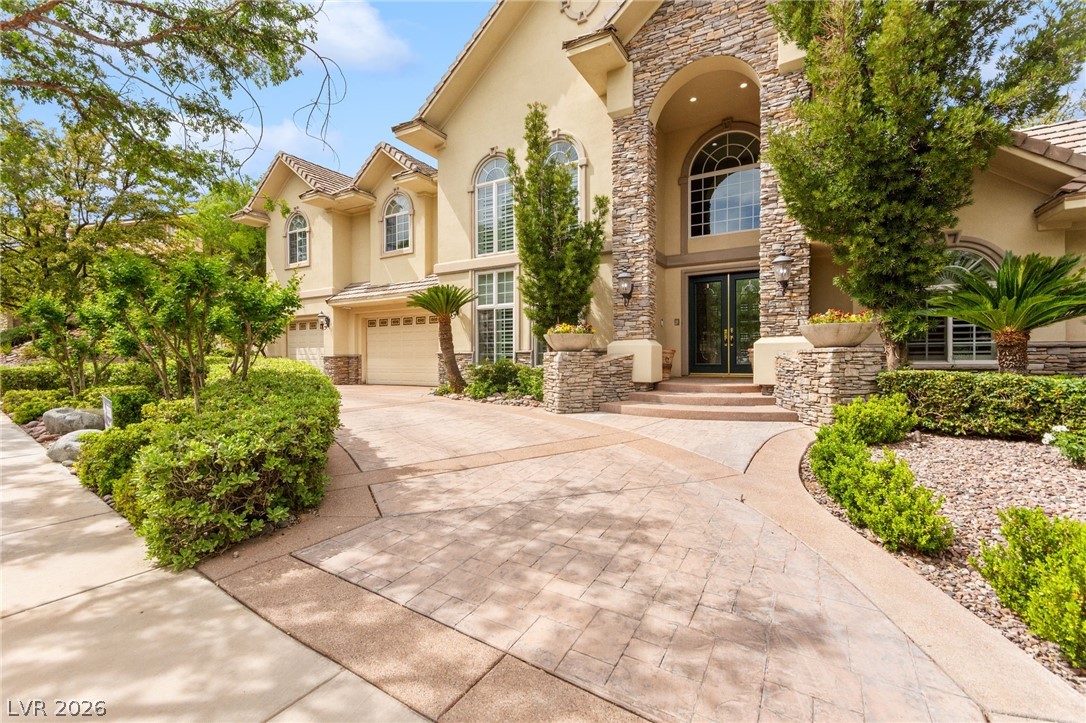 9204 White Tail Drive