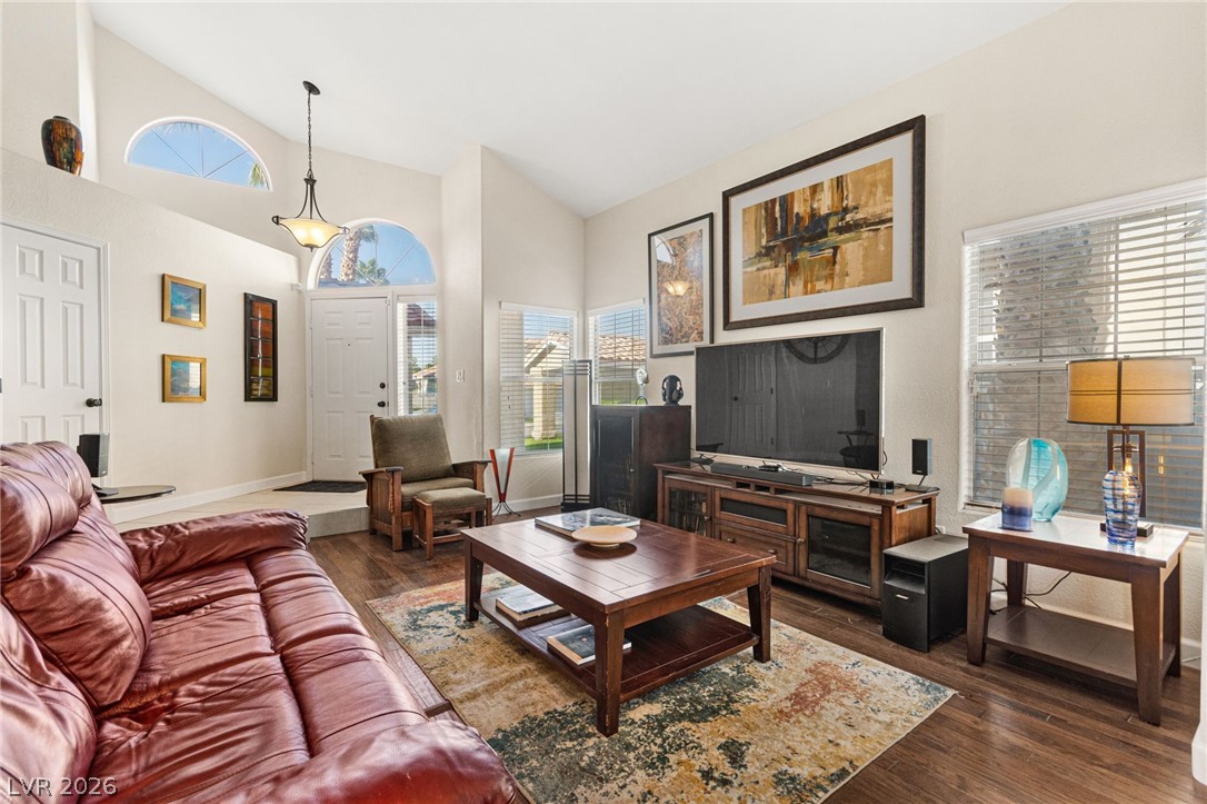 8425 Luna Bay Lane