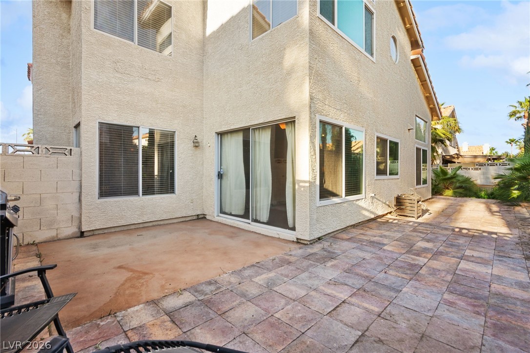 8425 Luna Bay Lane