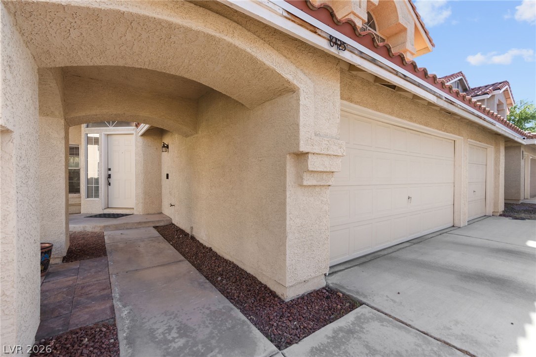 8425 Luna Bay Lane