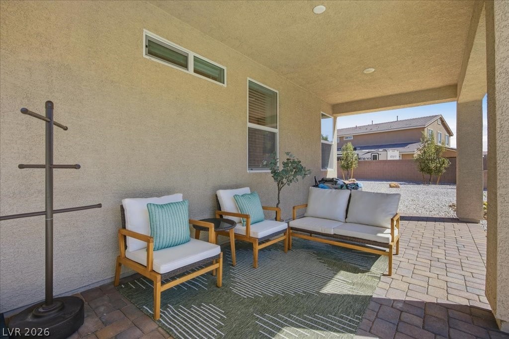 5521 Acadia Leaf Street