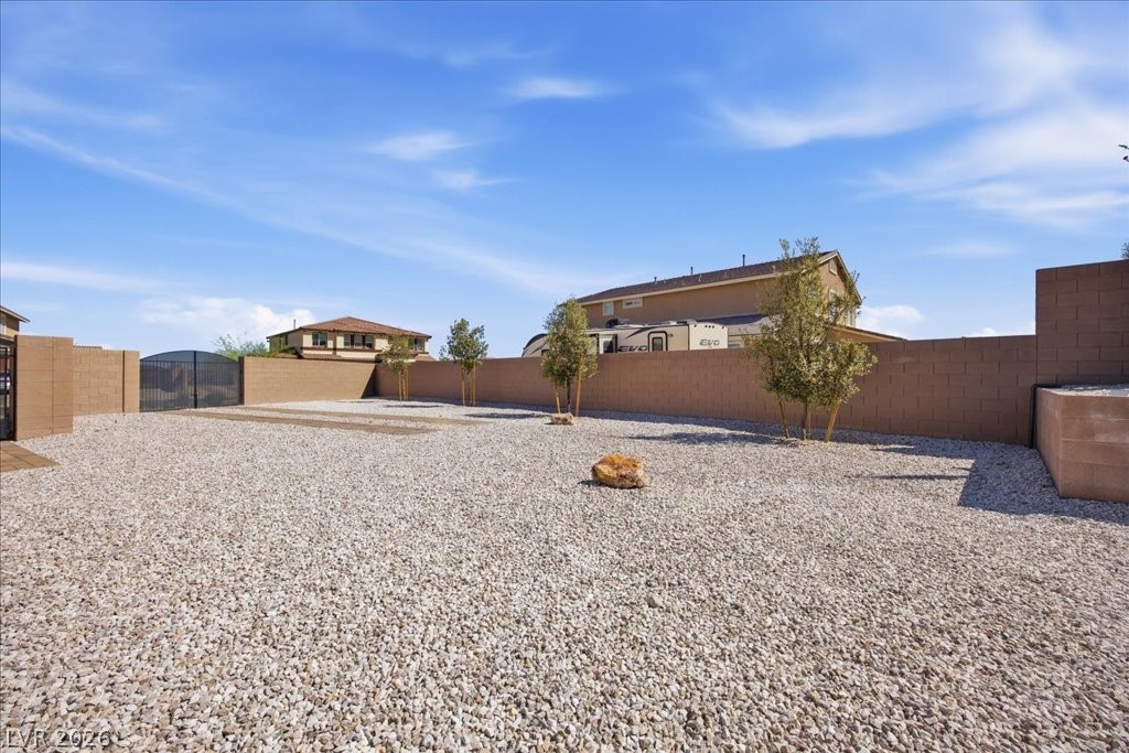 5521 Acadia Leaf Street