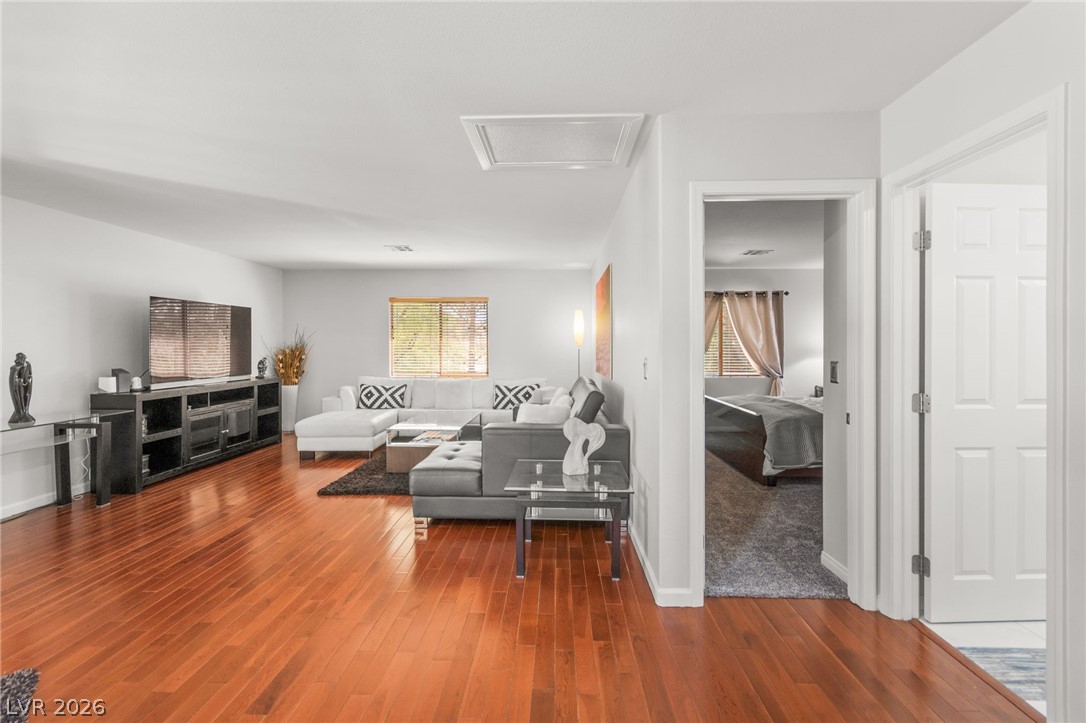 98 Dryden Park Avenue