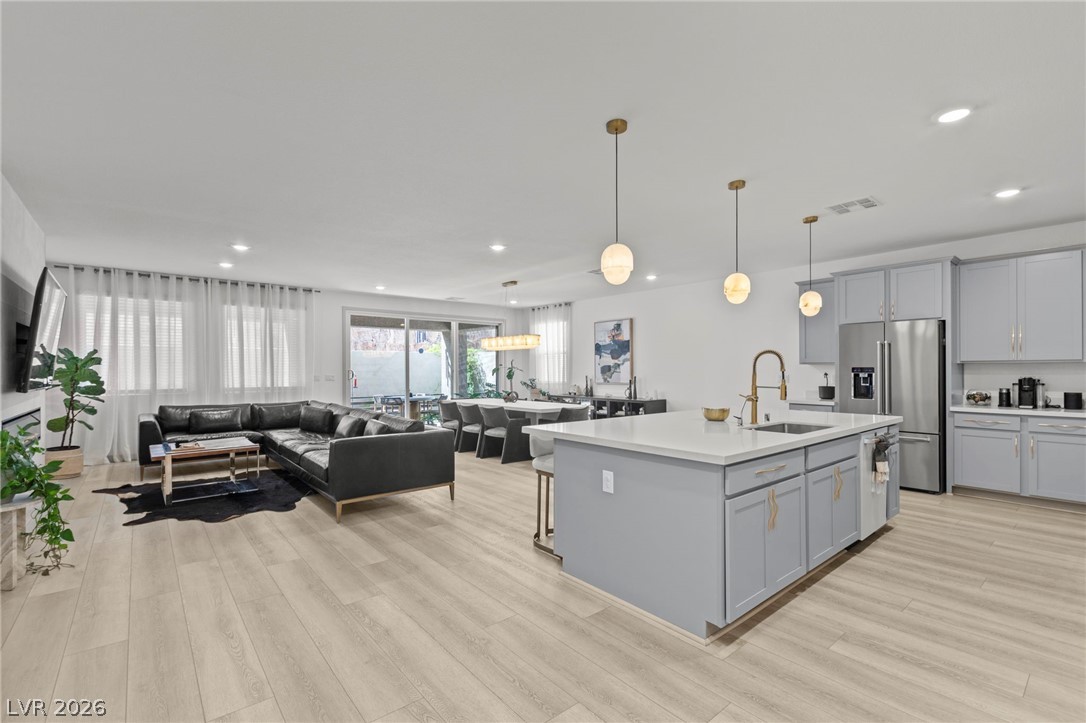 9935 Joshua Foothills Street