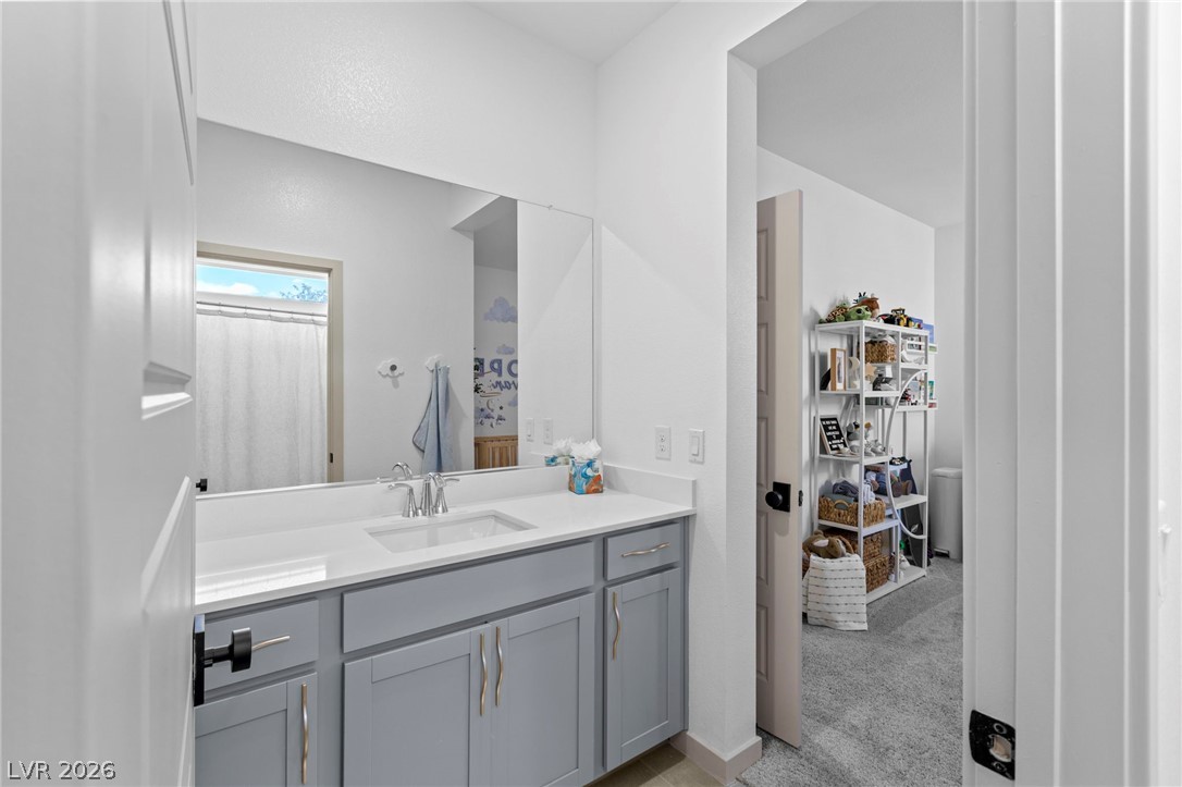 9935 Joshua Foothills Street