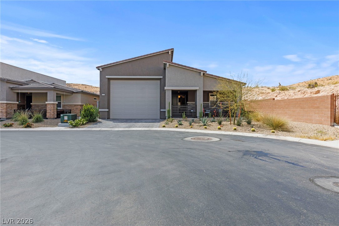9935 Joshua Foothills Street