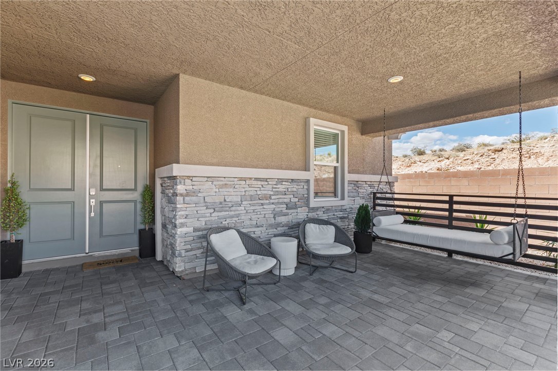 9935 Joshua Foothills Street