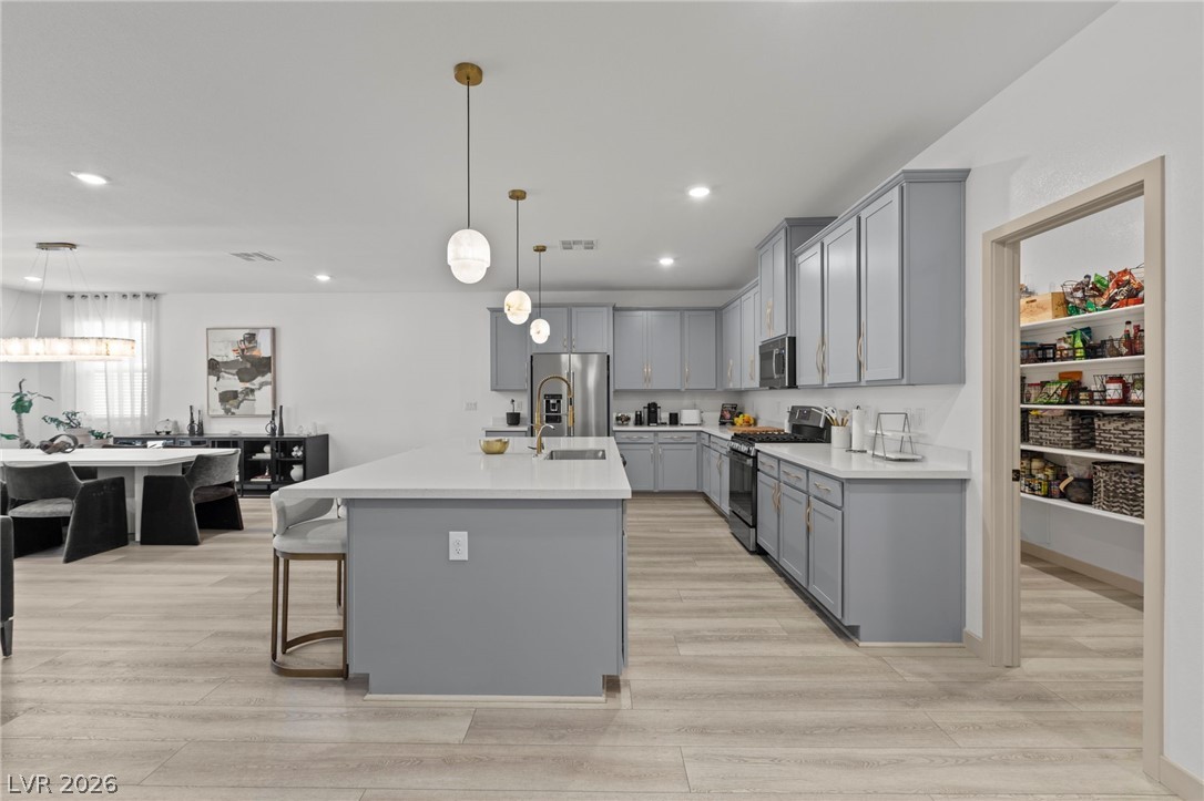 9935 Joshua Foothills Street
