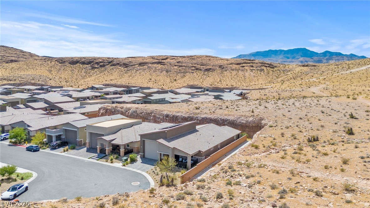 9935 Joshua Foothills Street