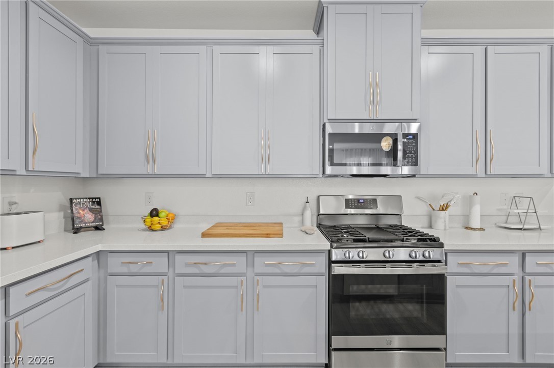 9935 Joshua Foothills Street