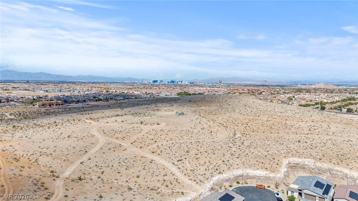 9935 Joshua Foothills Street