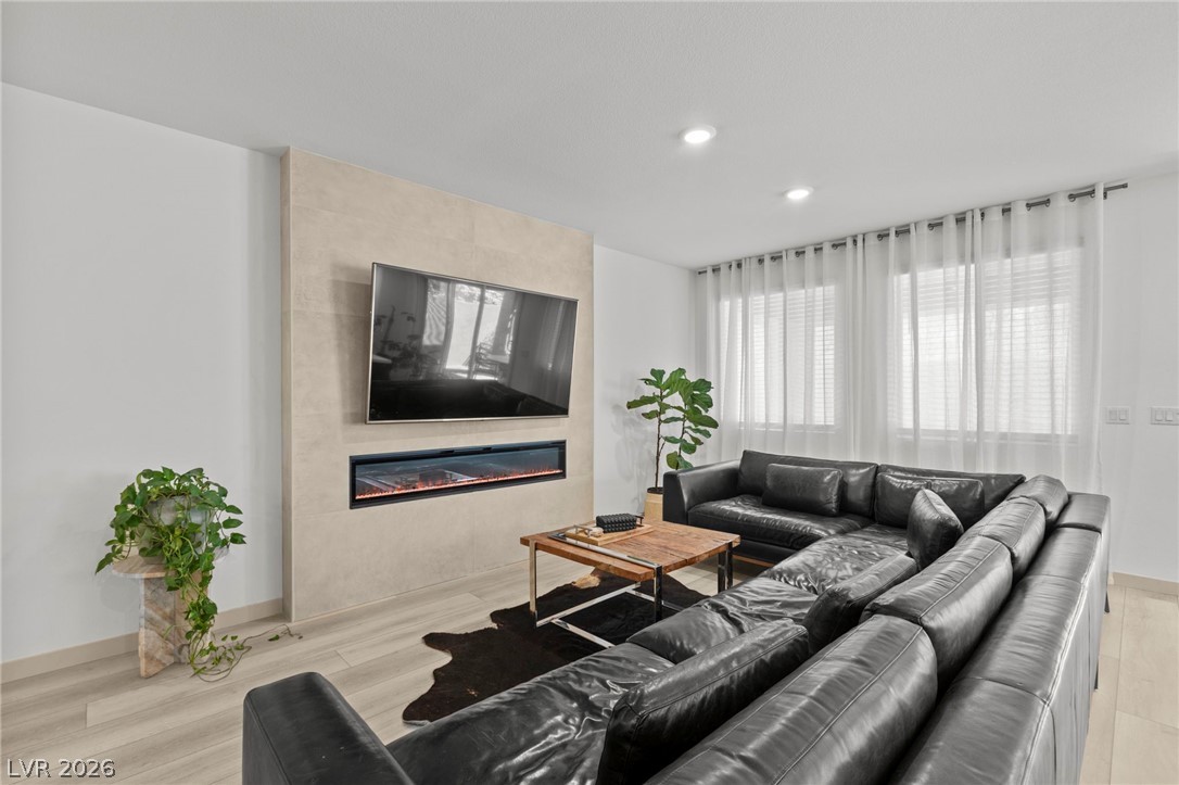 9935 Joshua Foothills Street