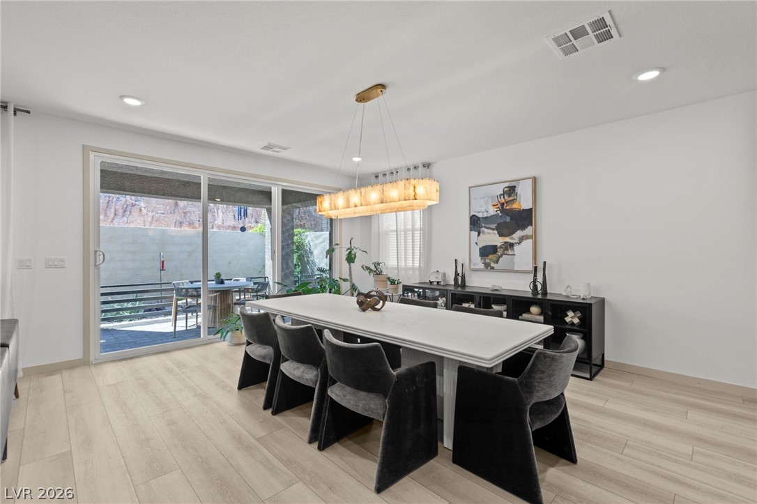9935 Joshua Foothills Street