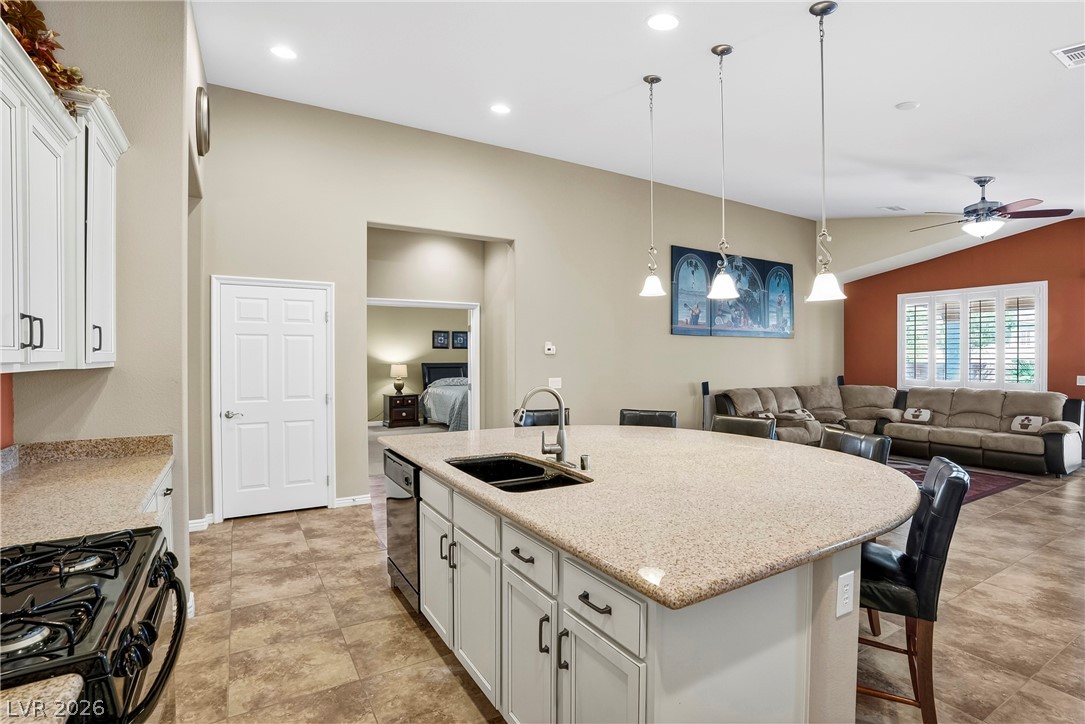 9834 River Trader Street