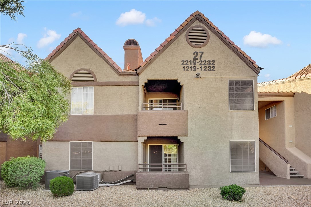 2200 South Fort Apache Road 1224