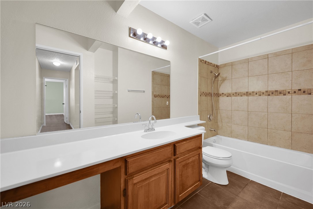 2200 South Fort Apache Road 1224