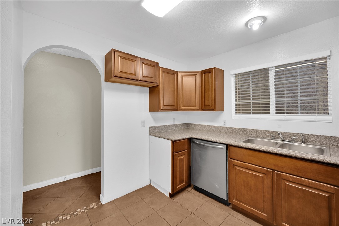 2200 South Fort Apache Road 1224