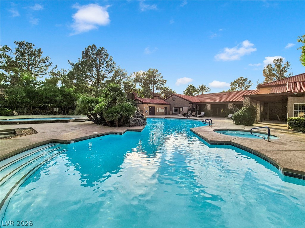 2200 South Fort Apache Road 1224