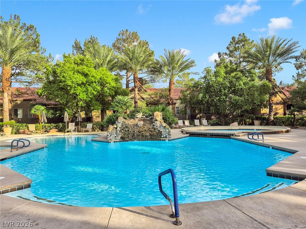 2200 South Fort Apache Road 1224