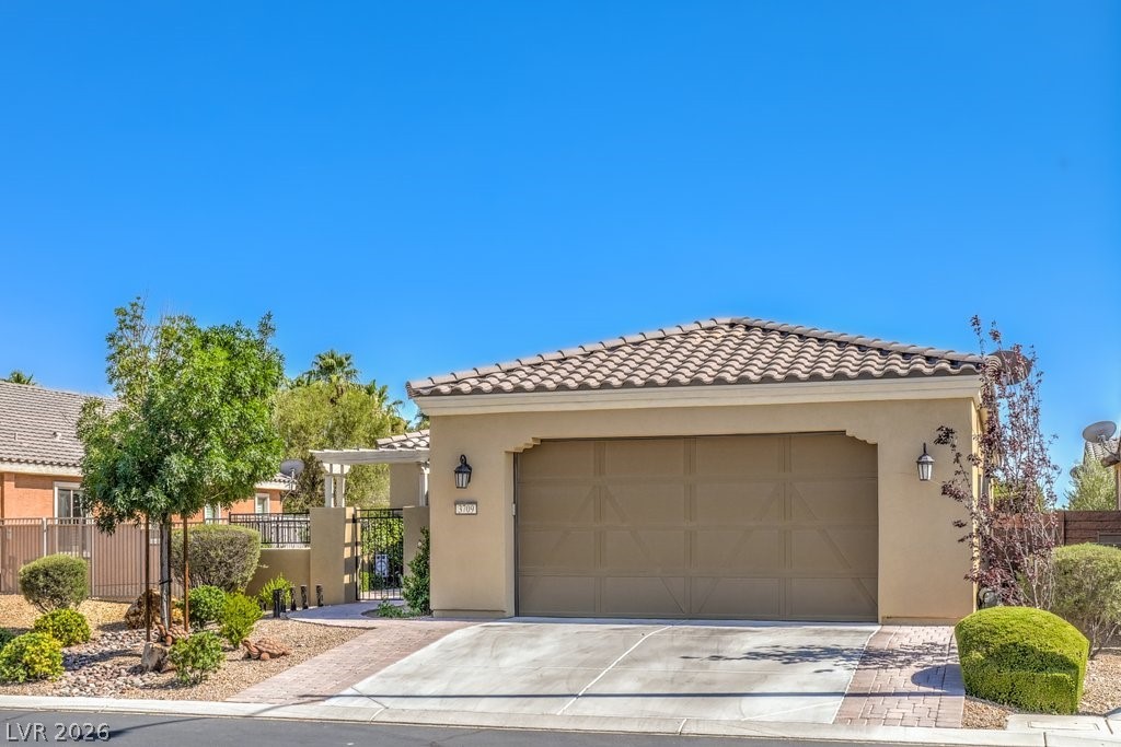 3709 Corte Bella Hills Avenue