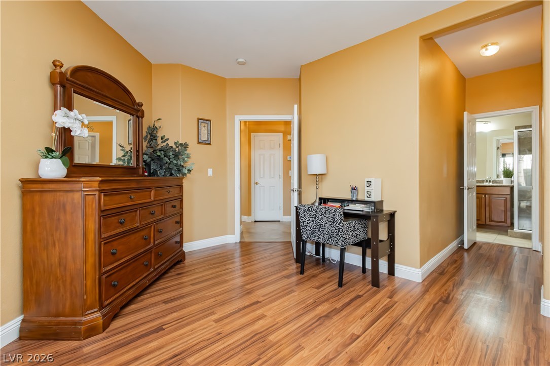 1424 Clipperton Avenue