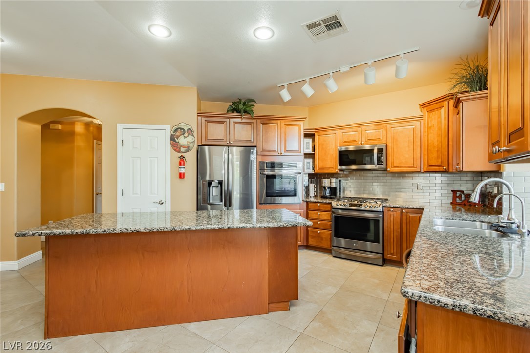 1424 Clipperton Avenue