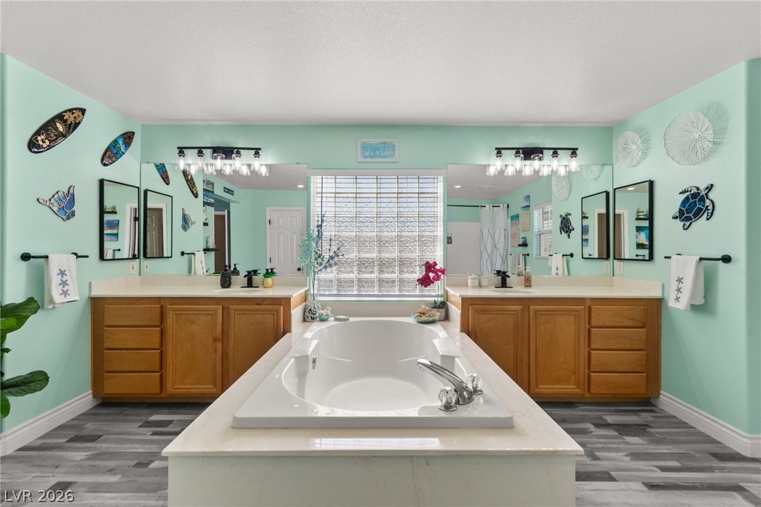 5601 Rocky Ravine Avenue