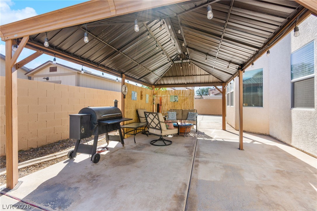 5601 Rocky Ravine Avenue