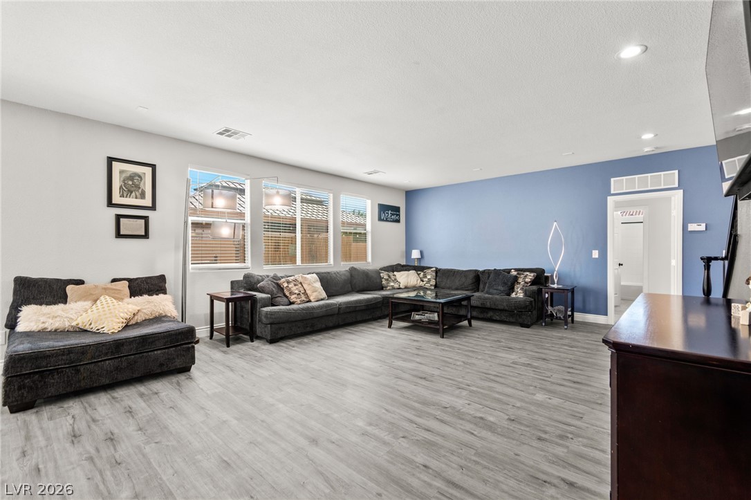 5601 Rocky Ravine Avenue