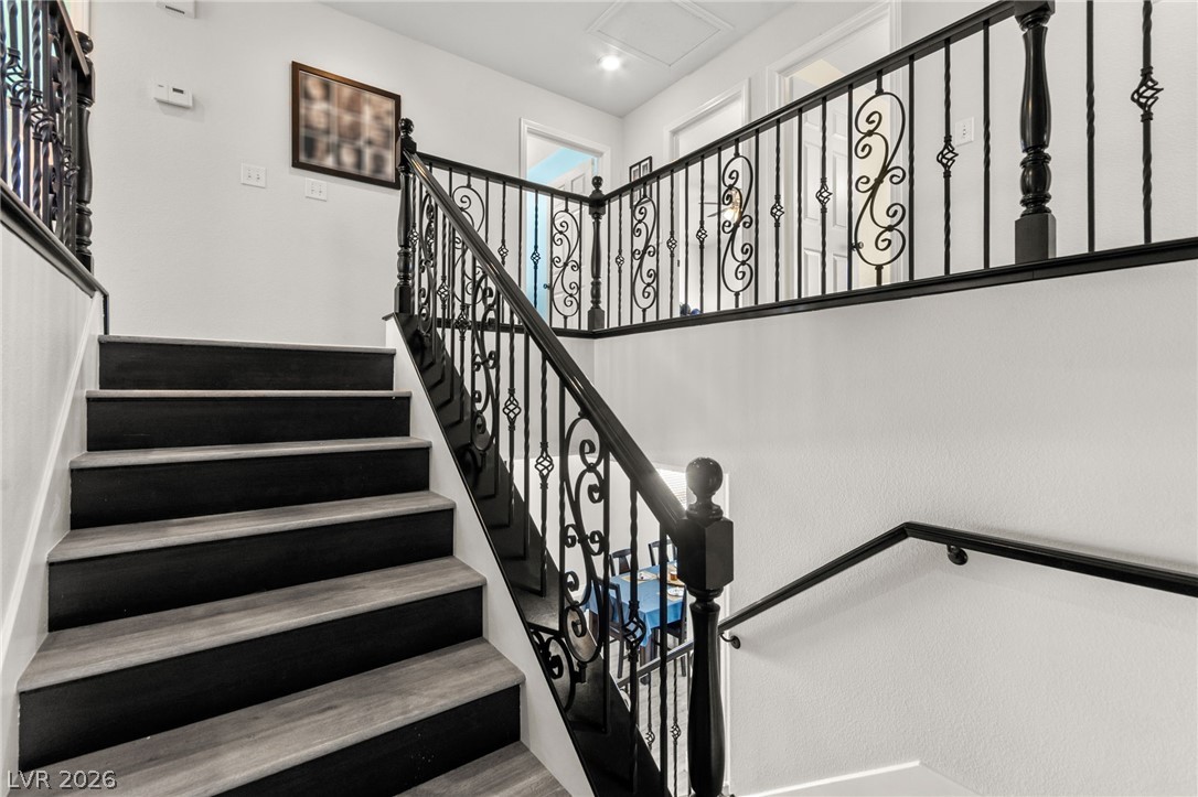 5601 Rocky Ravine Avenue