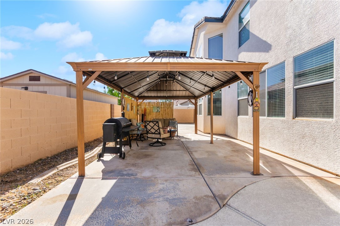 5601 Rocky Ravine Avenue