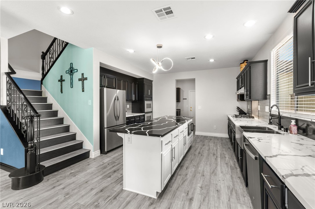 5601 Rocky Ravine Avenue