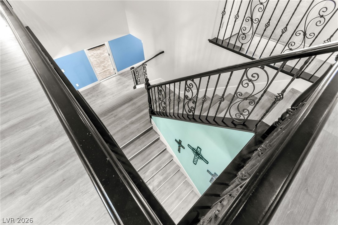 5601 Rocky Ravine Avenue