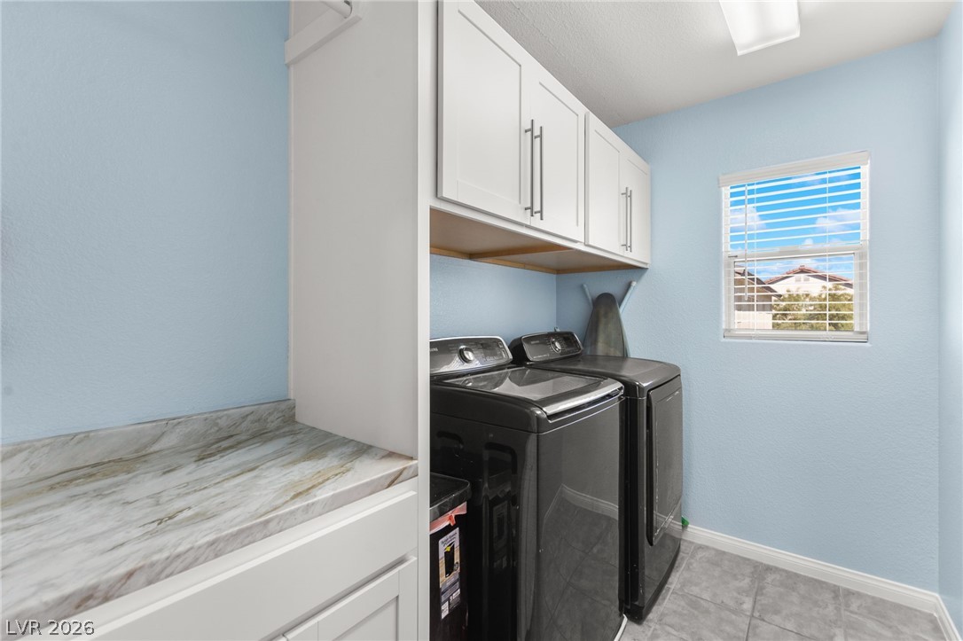 5601 Rocky Ravine Avenue