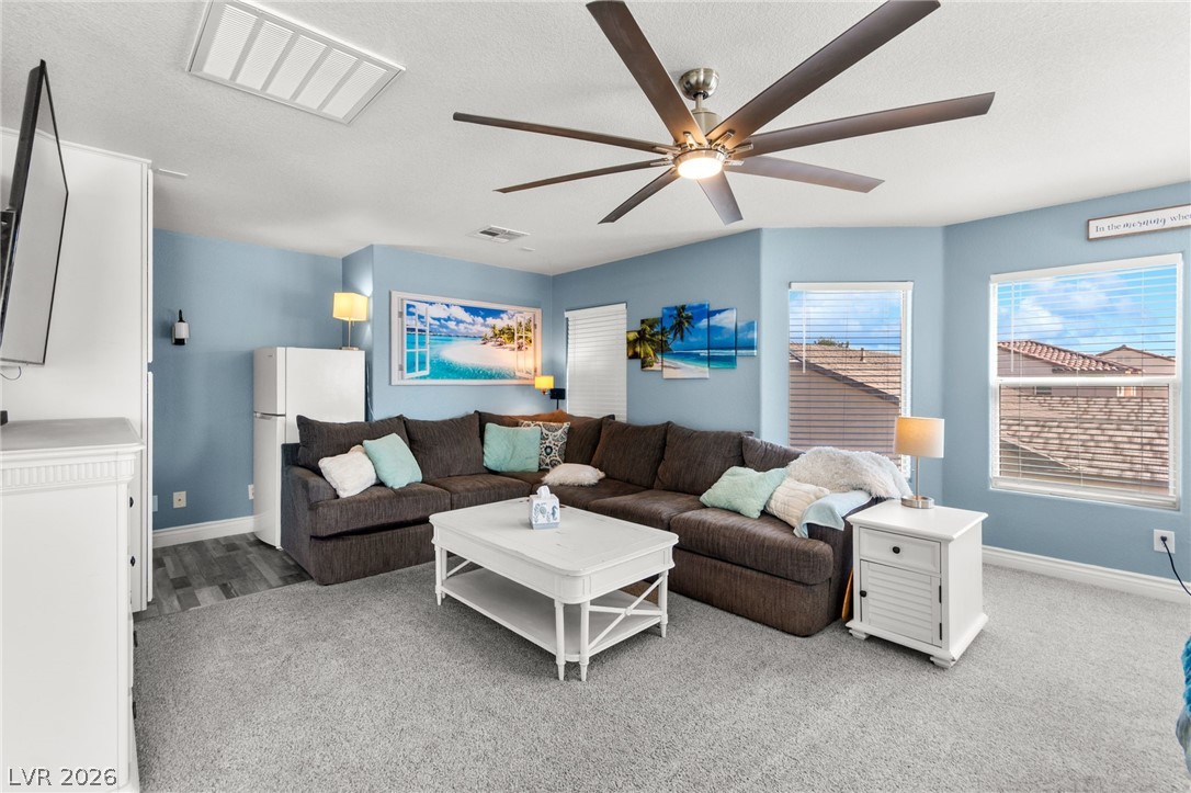 5601 Rocky Ravine Avenue